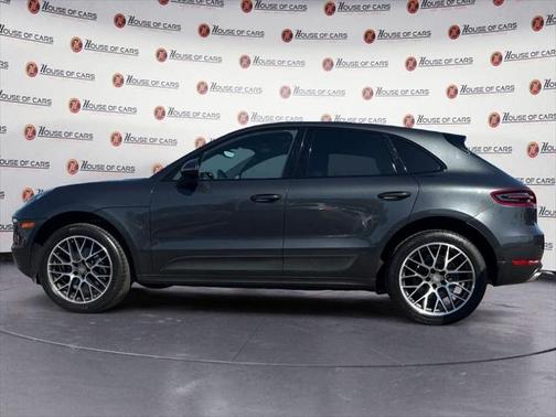 2018 Porsche Macan Base