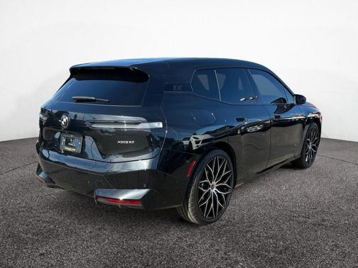 2025 BMW iX xDrive50