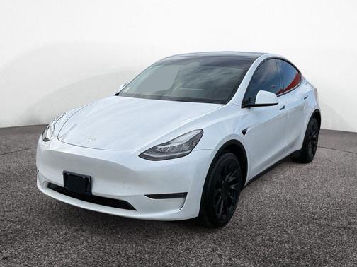 Pearl White Multi-Coat 2023 Tesla Model Y Long Range Dual Motor All-Wheel Drive