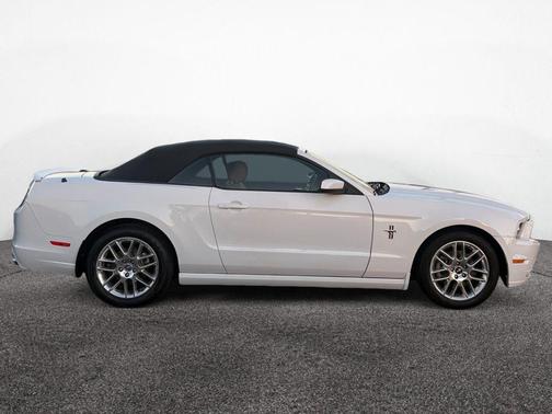 2014 Ford Mustang V6 Premium