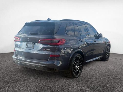 2020 BMW X5 M50i