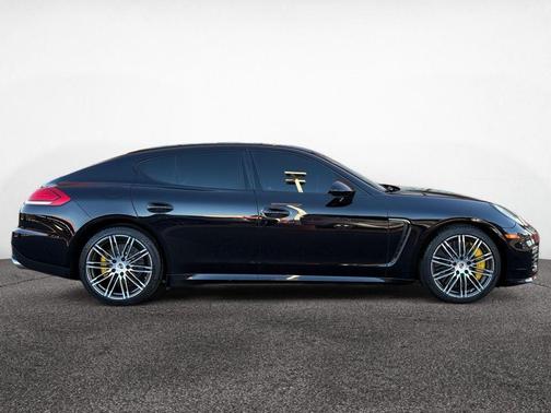 2015 Porsche Panamera Turbo S