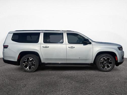 Silver Zynith 2023 Jeep Wagoneer L Series III 4x4