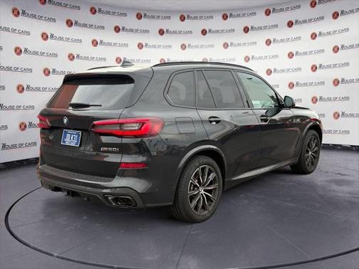 2022 BMW X5 M50i