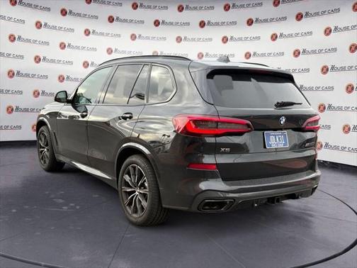 2022 BMW X5 M50i