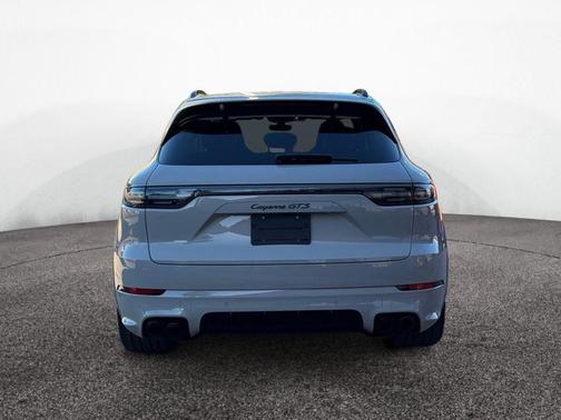 Chalk 2021 Porsche Cayenne GTS