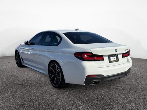 2023 BMW 530 i