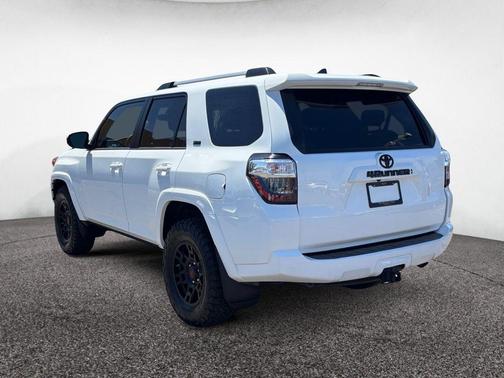 Ice 2023 Toyota 4Runner SR5