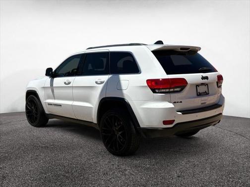 2018 Jeep Grand Cherokee Laredo E