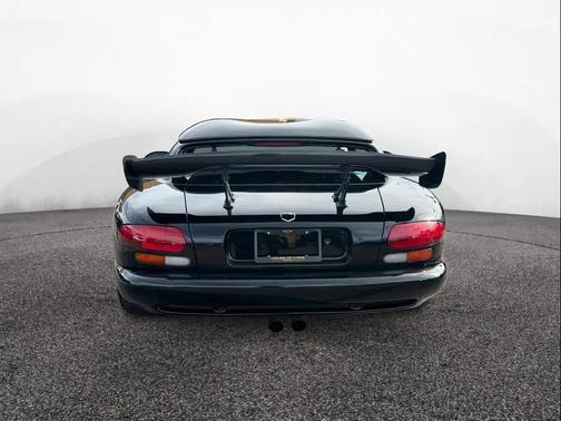 Viper Black Clearcoat/Black Soft Top 2000 Dodge Viper RT/10