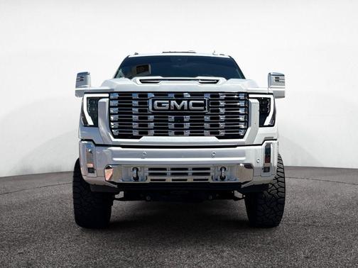 2024 GMC Sierra 2500 Denali