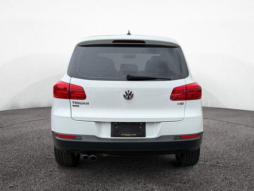 2018 Volkswagen Tiguan Limited 2.0T