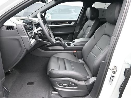 2026 Porsche Cayenne S