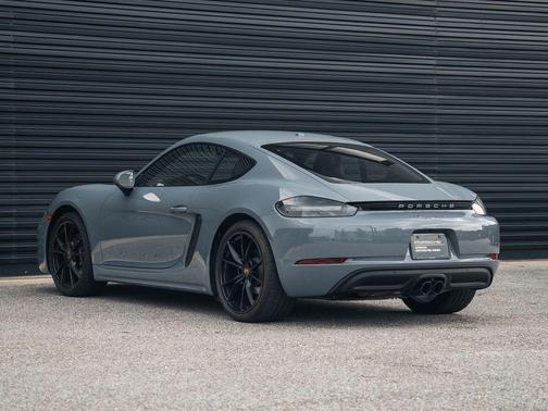 2024 Porsche 718 Cayman 