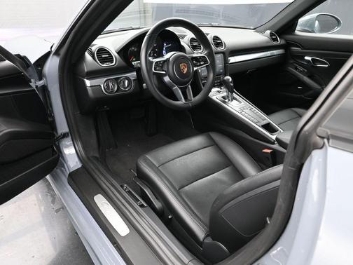 2024 Porsche 718 Cayman 