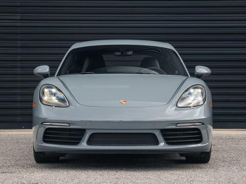 2024 Porsche 718 Cayman 