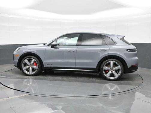 Arctic Grey 2026 Porsche Cayenne GTS