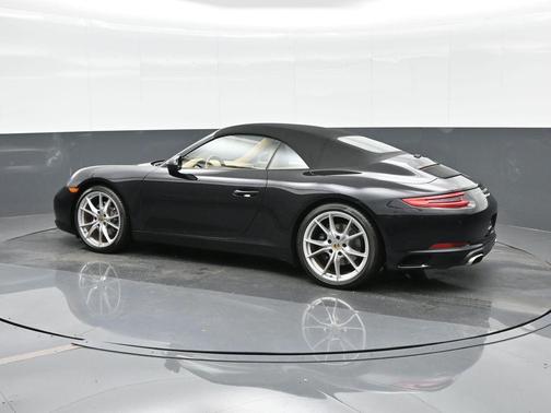 2017 Porsche 911 Carrera