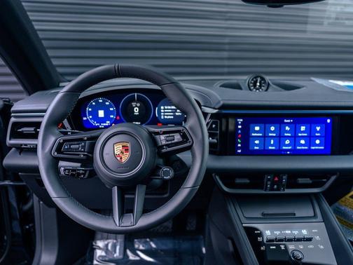 2024 Porsche Macan 4
