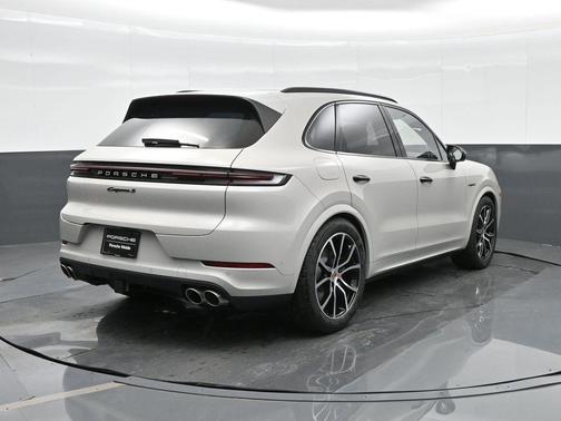 2026 Porsche Cayenne S