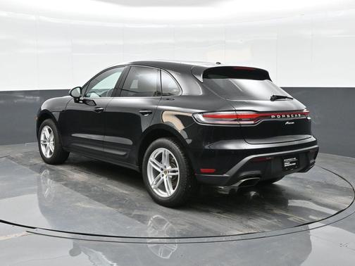 2025 Porsche Macan 