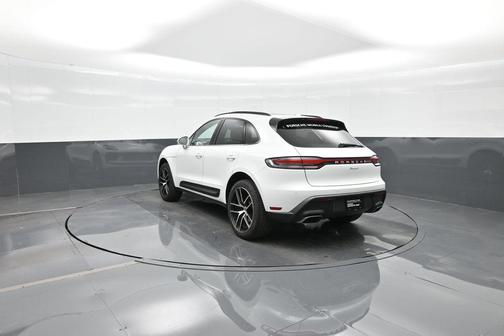 2025 Porsche Macan T