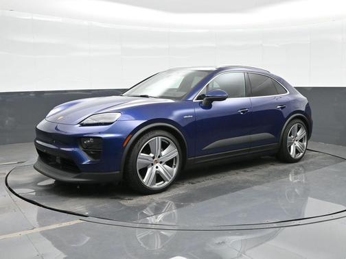 2025 Porsche Macan 4
