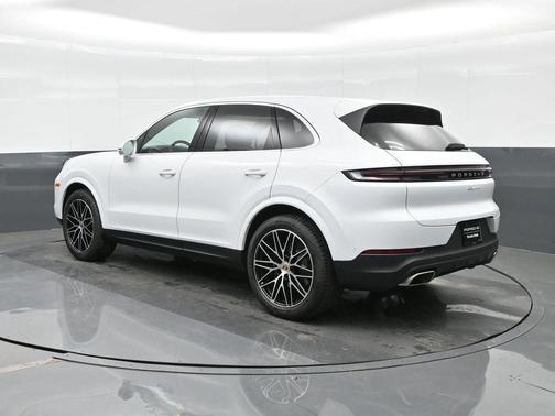 2026 Porsche Cayenne Base