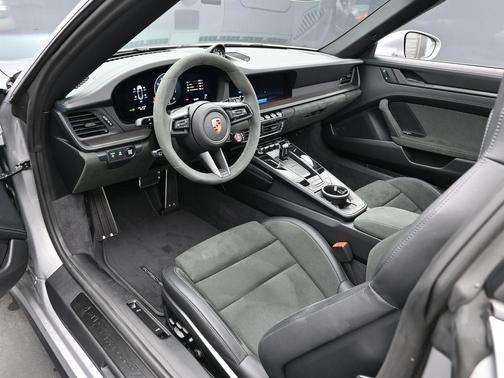 2026 Porsche 911 Targa 4 GTS