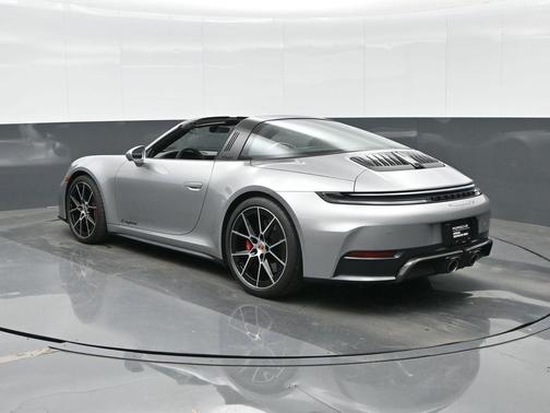 2026 Porsche 911 Targa 4 GTS