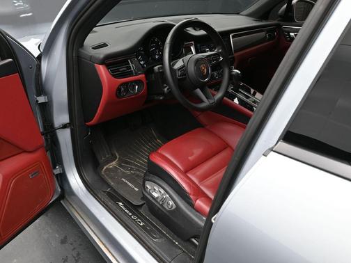 2024 Porsche Macan GTS