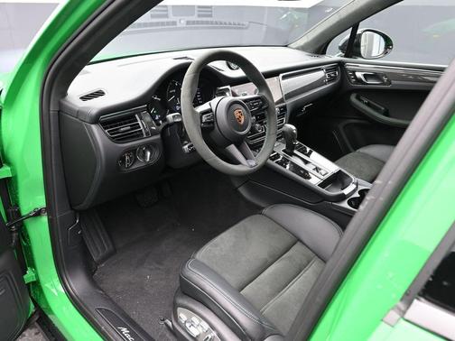 2026 Porsche Macan GTS