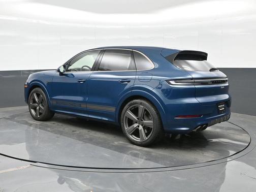 Montego Blue Metallic 2026 Porsche Cayenne Turbo