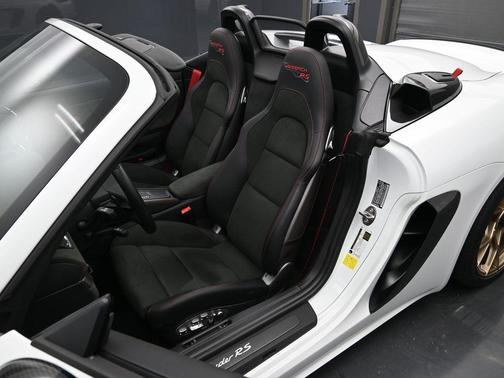 2024 Porsche 718 Spyder RS