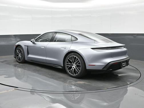 Dolomite Silver Metallic 2026 Porsche Taycan 4