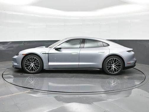 Dolomite Silver Metallic 2026 Porsche Taycan 4