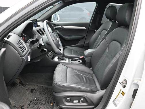 2016 Audi Q3 2.0T Premium Plus