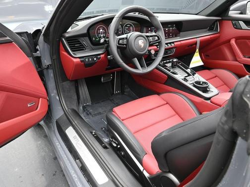 2025 Porsche 911 Carrera S