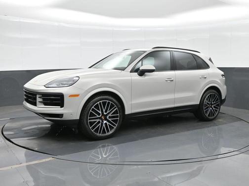 Chalk 2026 Porsche Cayenne Base