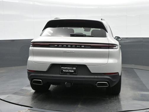 Chalk 2026 Porsche Cayenne Base