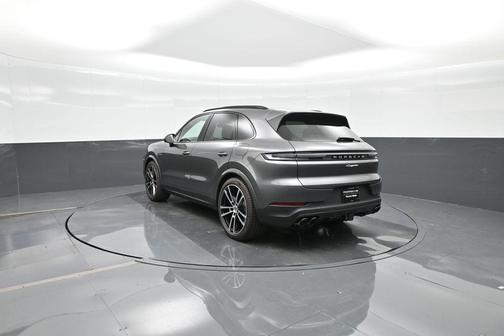 2026 Porsche Cayenne AWD