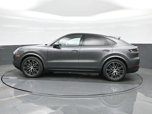 Quartzite Grey Metallic 2025 Porsche Cayenne AWD