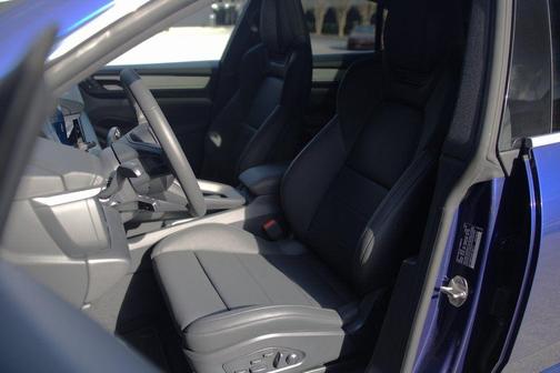 2025 Porsche Macan 4S