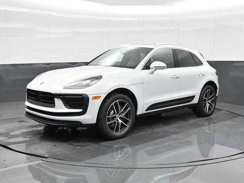 2026 Porsche Macan Base