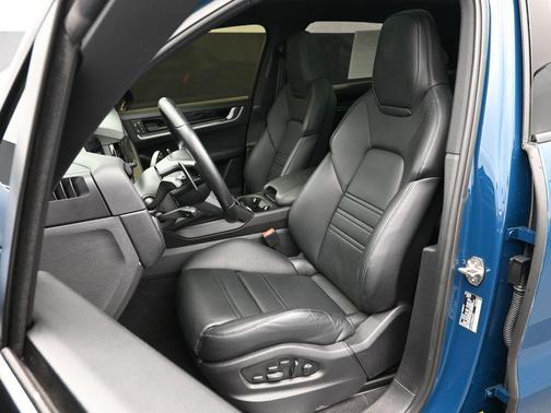 2024 Porsche Cayenne S