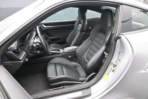 GT Silver Metallic 2025 Porsche 911 Turbo