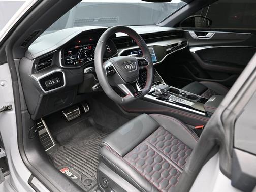 2026 Audi RS 7 4.0T quattro performance