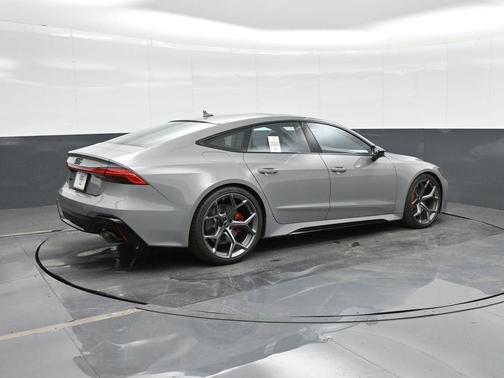 2026 Audi RS 7 4.0T quattro performance