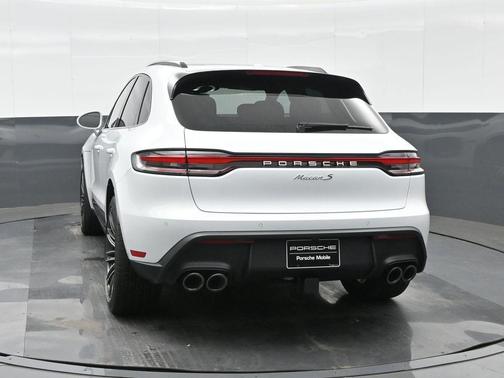 Carrara White Metallic 2026 Porsche Macan S