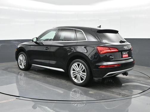 2020 Audi Q5 40 Premium Plus